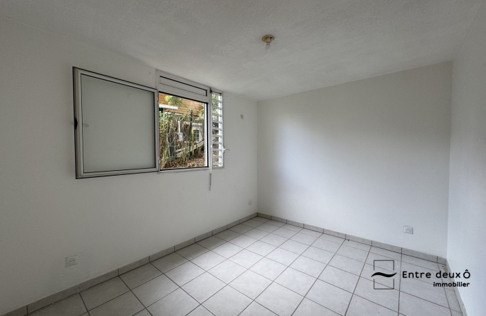 Vente Appartement 61.69m&sup2; 3 pièces Fort de france