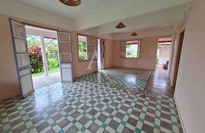 Vente Maison 210.1m&sup2; 7 pi&egrave;ces Le Morne Rouge