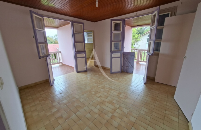 Vente Maison 210.1m&sup2; 7 pi&egrave;ces Le Morne Rouge