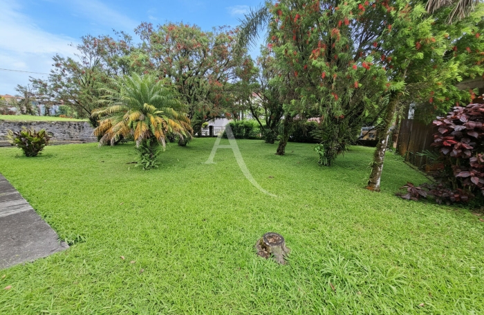 Vente Maison 210.1m&sup2; 7 pi&egrave;ces Le Morne Rouge