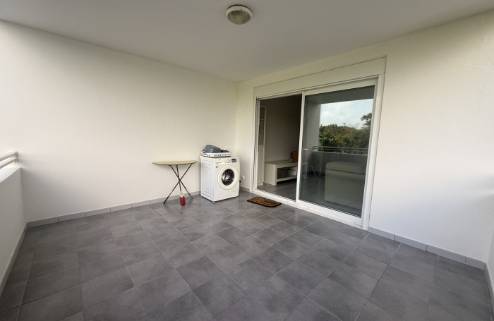 APPARTEMENT F2 MEUBL&Eacute; ET EQUIP&Eacute; AVEC VUE DEGAGEE - TERREVILLE - SCHOELCHER