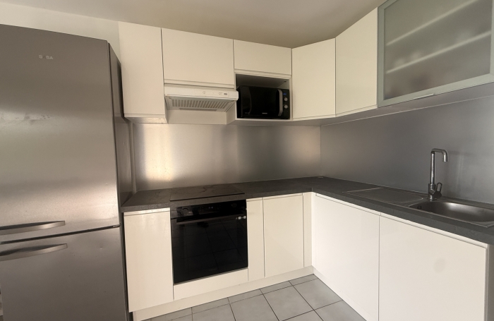 APPARTEMENT F2 MEUBL&Eacute; ET EQUIP&Eacute; AVEC VUE DEGAGEE - TERREVILLE - SCHOELCHER