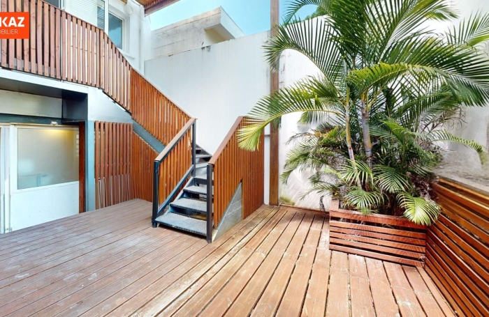 Location Local commercial 87.90m&sup2; 2 pièces Saint-Pierre