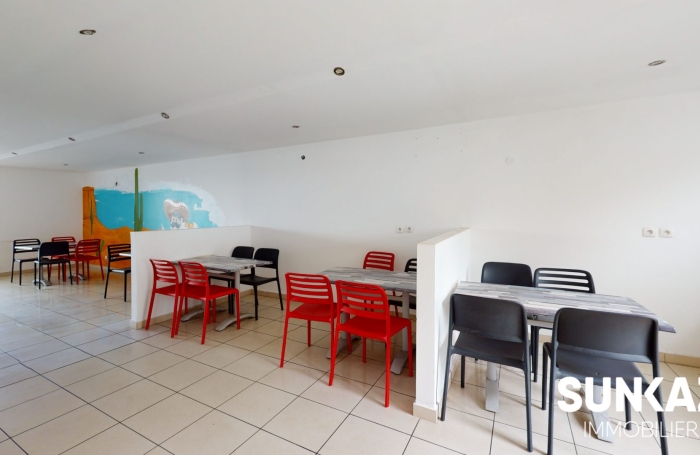 Location Local commercial 87.90m&sup2; 2 pièces Saint-Pierre