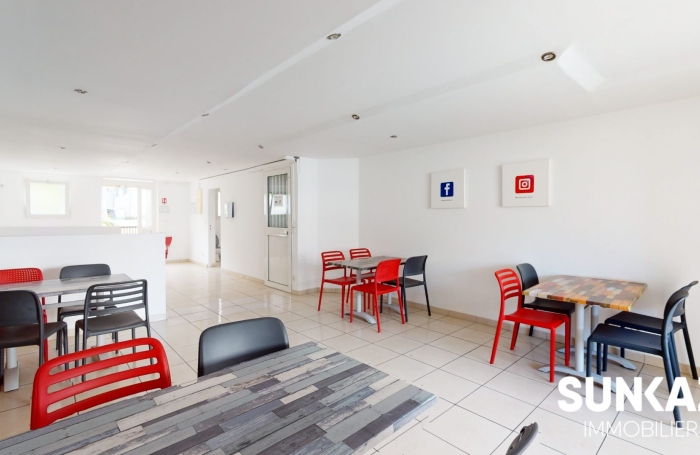 Location Local commercial 87.90m&sup2; 2 pièces Saint-Pierre