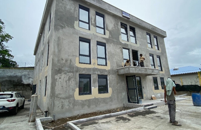 Location Entrepot 85m&sup2; Les Trois Ilets