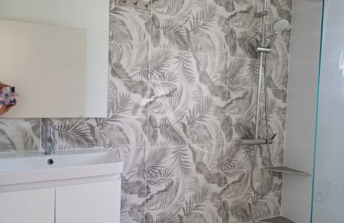 Location Appartement 82.3m&sup2; 4 pi&egrave;ces La Trinit&eacute;