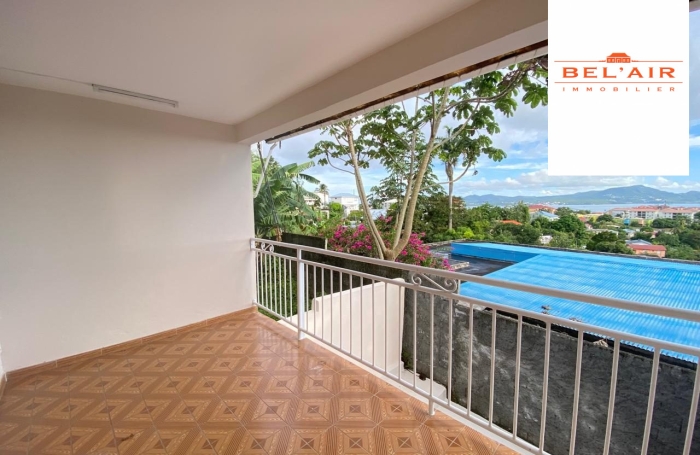 Location Appartement 54.00m&sup2; 3 pièces Fort de france