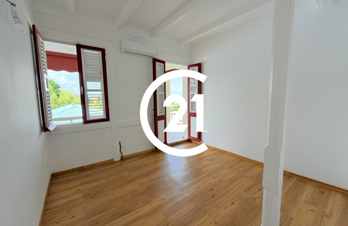 Location Appartement 82.28m&sup2; 4 pièces Fort de france