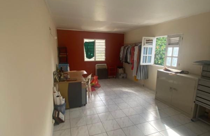 Vente Maison 340m&sup2; 6 pièces Fort de france