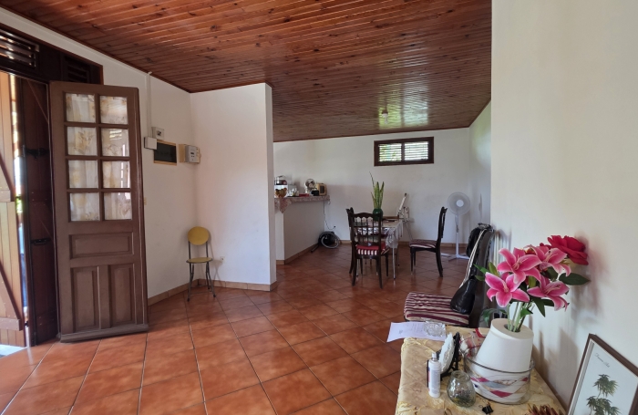 Charmante maison de ville T3 avec jardin et terrasse au LAMENTIN