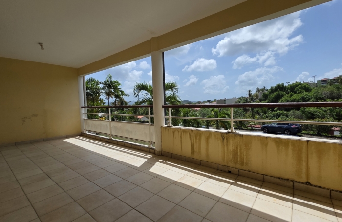 &Agrave; vendre : Bel appartement T3 avec vue mer dans r&eacute;sidence s&eacute;curis&eacute;e aux TROIS-ILETS