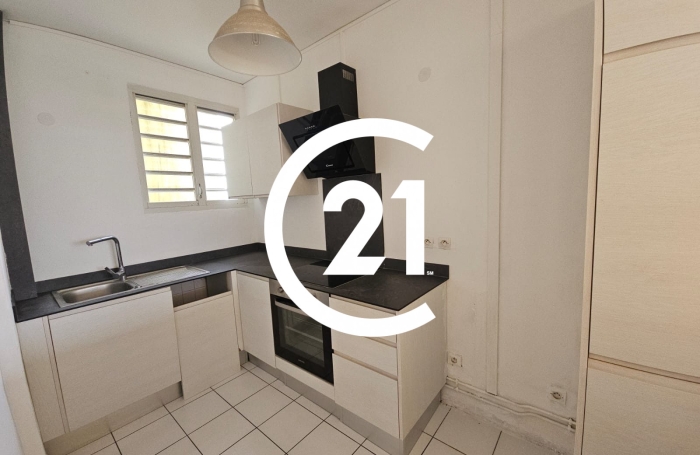 Location Appartement 65.96m&sup2; 4 pièces Fort de france