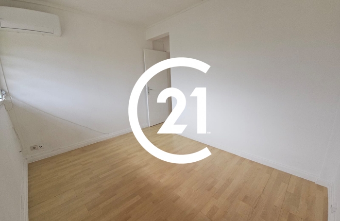 Location Appartement 65.96m&sup2; 4 pièces Fort de france