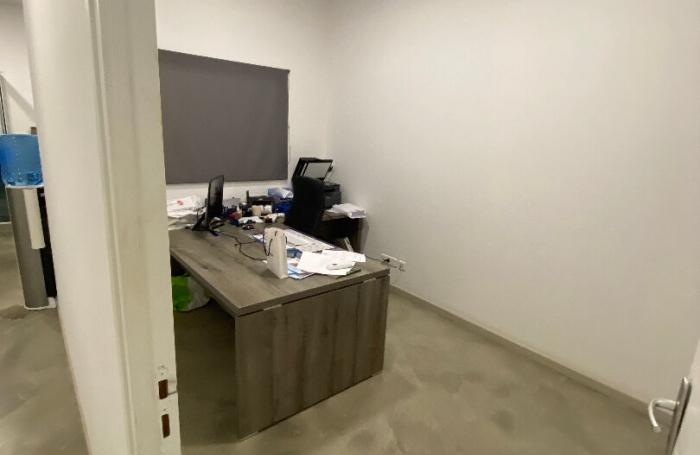 Location Entrepot 300m&sup2; Fort de france
