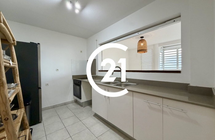 Location Appartement 101.32m&sup2; 3 pièces Fort de france