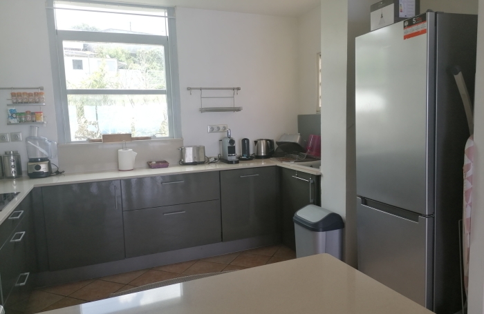 Schoelcher : immense appartement avec terrasse 3 pi&egrave;ces en location