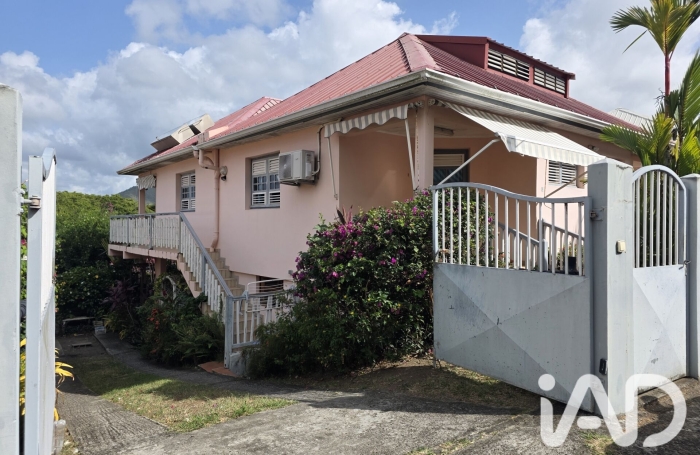 Vente Maison 200m&sup2; 10 pièces Sainte Anne