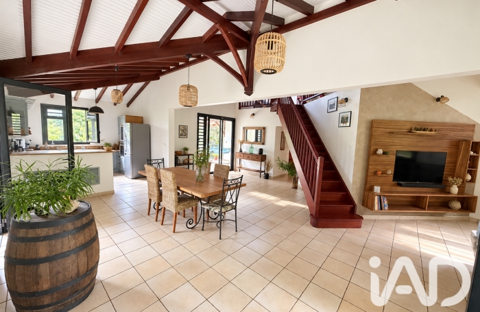 Vente Maison 194m&sup2; 5 pièces Sainte Marie