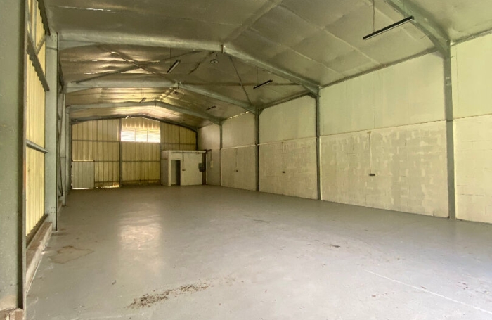 Location Entrepot 250m&sup2; Le Lamentin