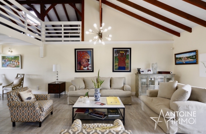 EXCLUSIVITE -  PROPRIETE D'EXCEPTION -  JARDIN DE 8790 M2