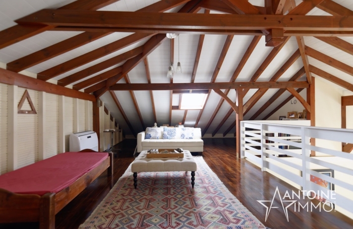EXCLUSIVITE -  PROPRIETE D'EXCEPTION -  JARDIN DE 8790 M2