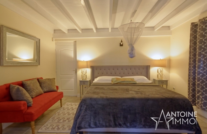 EXCLUSIVITE -  PROPRIETE D'EXCEPTION -  JARDIN DE 8790 M2