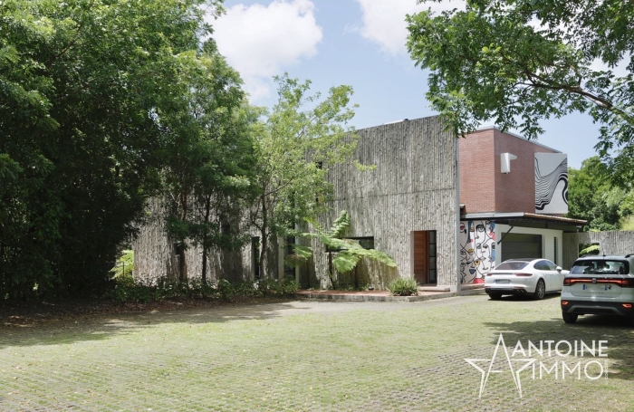 PROPRIETE D&rsquo;EXCEPTION - FORT DE FRANCE   SUR 7 HECTARES