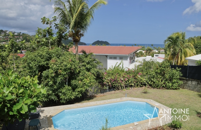 EXCLUSIVITE - VILLA AVEC APPARTEMENT - PLAGE A PIED - 680 000 &euro;