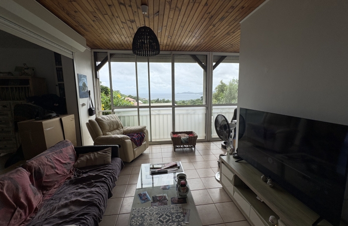 Maison familiale sur deux niveaux &agrave; Sainte-Marie
