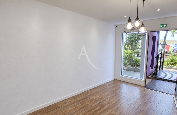 Vente Local commercial 27.09m&sup2; Les Trois Ilets