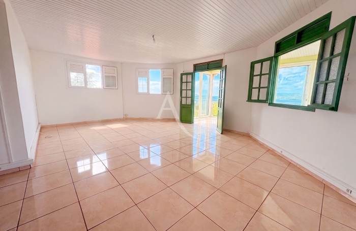 Location Appartement 87.56m&sup2; 3 pi&egrave;ces Le Robert