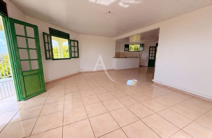 Location Appartement 87.56m&sup2; 3 pi&egrave;ces Le Robert