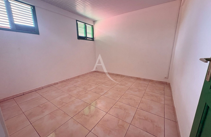 Location Appartement 87.56m&sup2; 3 pi&egrave;ces Le Robert