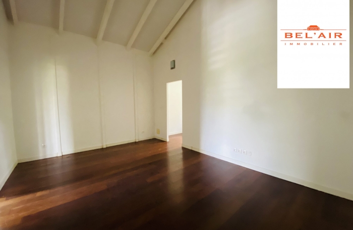 Location Maison 146.88m&sup2; 5 pièces Fort de france