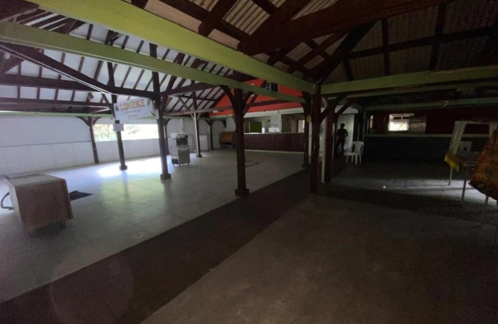 Vente Local commercial 300m&sup2; 2 pièces Le Robert
