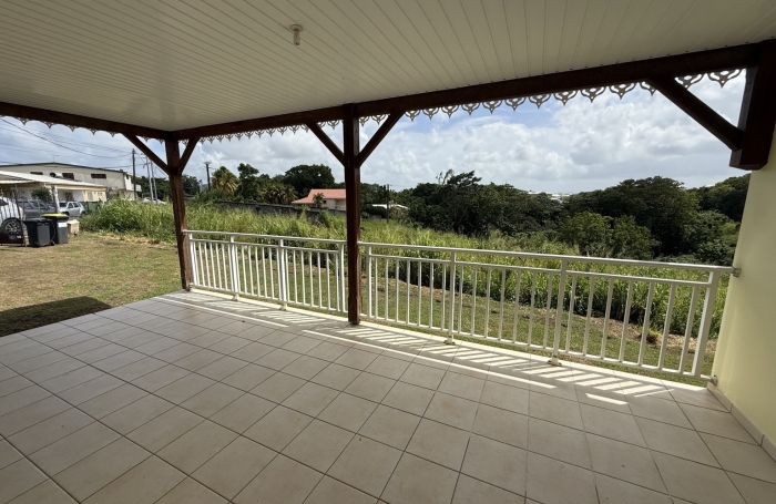Jolie maison F3 avec terrasse et jardin   Quartier Pelletier