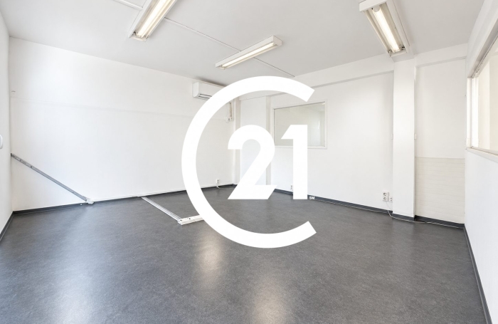 Location Local commercial 46m&sup2; 2 pièces Le Lamentin
