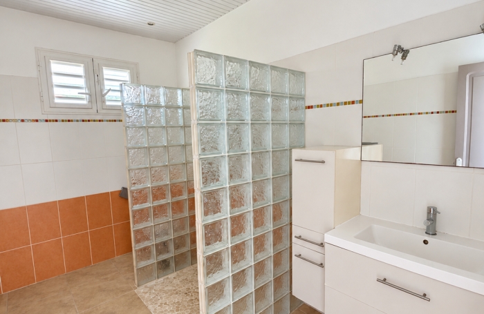 Location Maison 176m&sup2; 6 pièces Le Robert