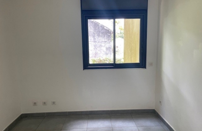 VILLA FAMILIALE ST FRANCOIS LIBRE DE TOUTE OCCUPATION T5/6