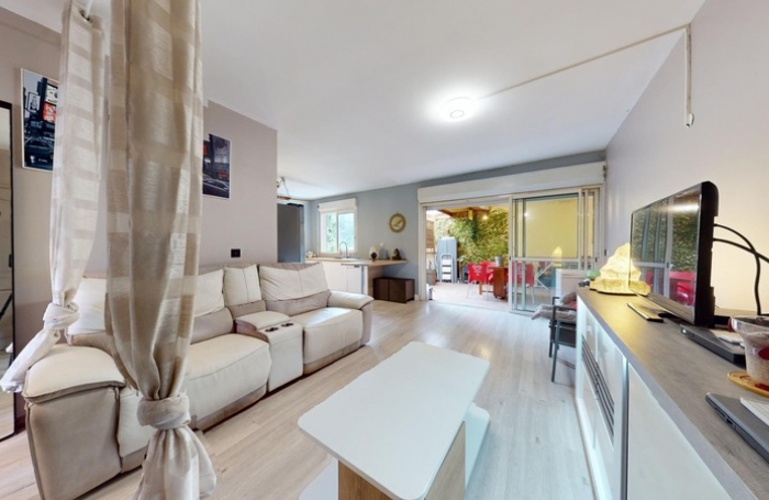 Vente Appartement 77m&sup2; 4 pi&#232;ces Saint Gilles Les Hauts