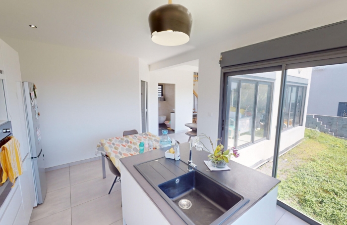 Vente Maison 110m² 4 pièces Saint-Benoît