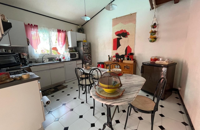 À vendre : Maison spacieuse de 190 m2 sur 2 niveaux