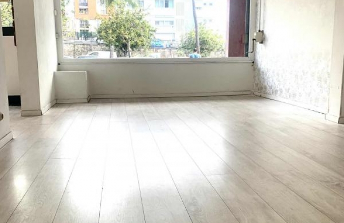 Vente Local commercial 133m&sup2; Saint Denis