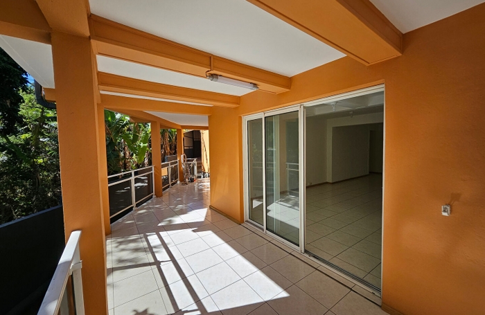 Vente Appartement 144.18m&sup2; 4 pi&egrave;ces Sainte Clotilde