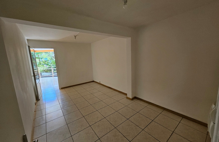 Vente Appartement 144.18m&sup2; 4 pi&egrave;ces Sainte Clotilde