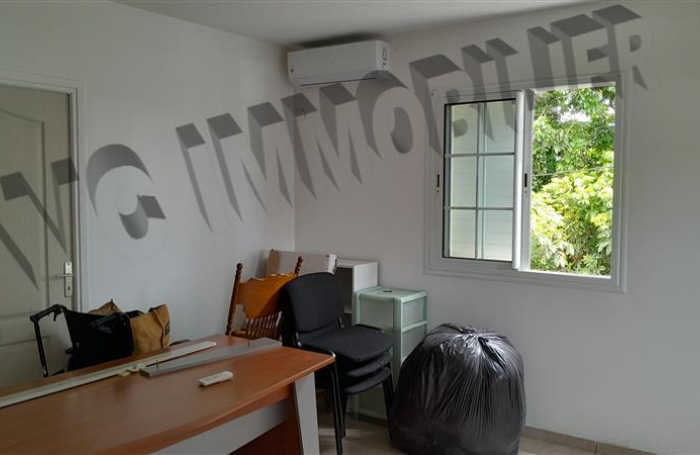 Location Local commercial 20m² Etang-Sale