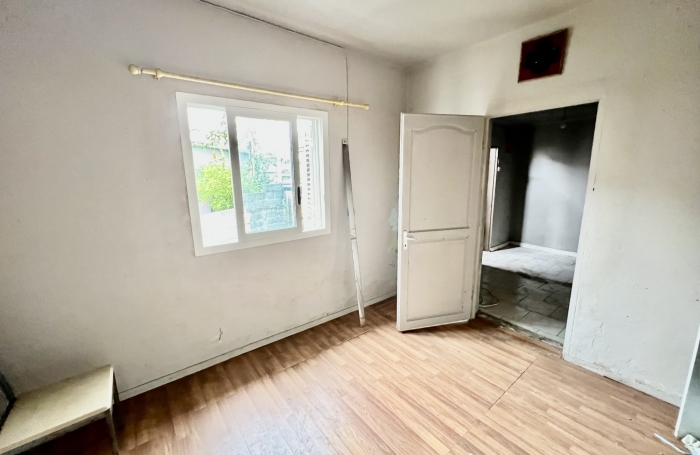 TAMPON 97430 - MAISON DE PLAIN PIED - À RAFRAÎCHIR - EMPLACEMENT DE CHOIX