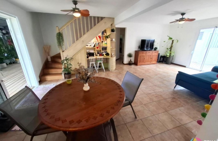 Vente Maison 109m&sup2; 5 pi&#232;ces Sainte Suzanne