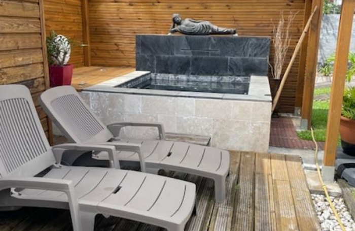 Vente Maison 100m&sup2; 4 pi&#232;ces Sainte Suzanne